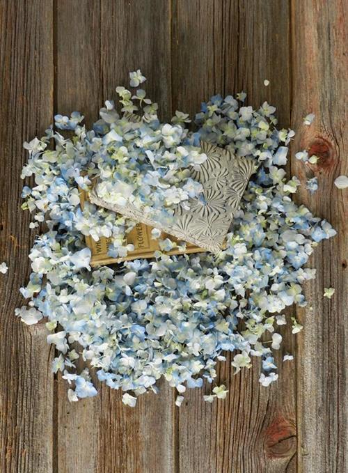 250 GRAMS BAGGED BLUE HYDRANGEA PETALS